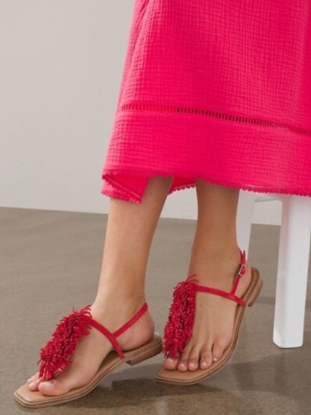 NWT Chico’s Kid Suede Bahia Scarlet Red Fringe Thong Sandals SZ 7.5 Vibrant Boho